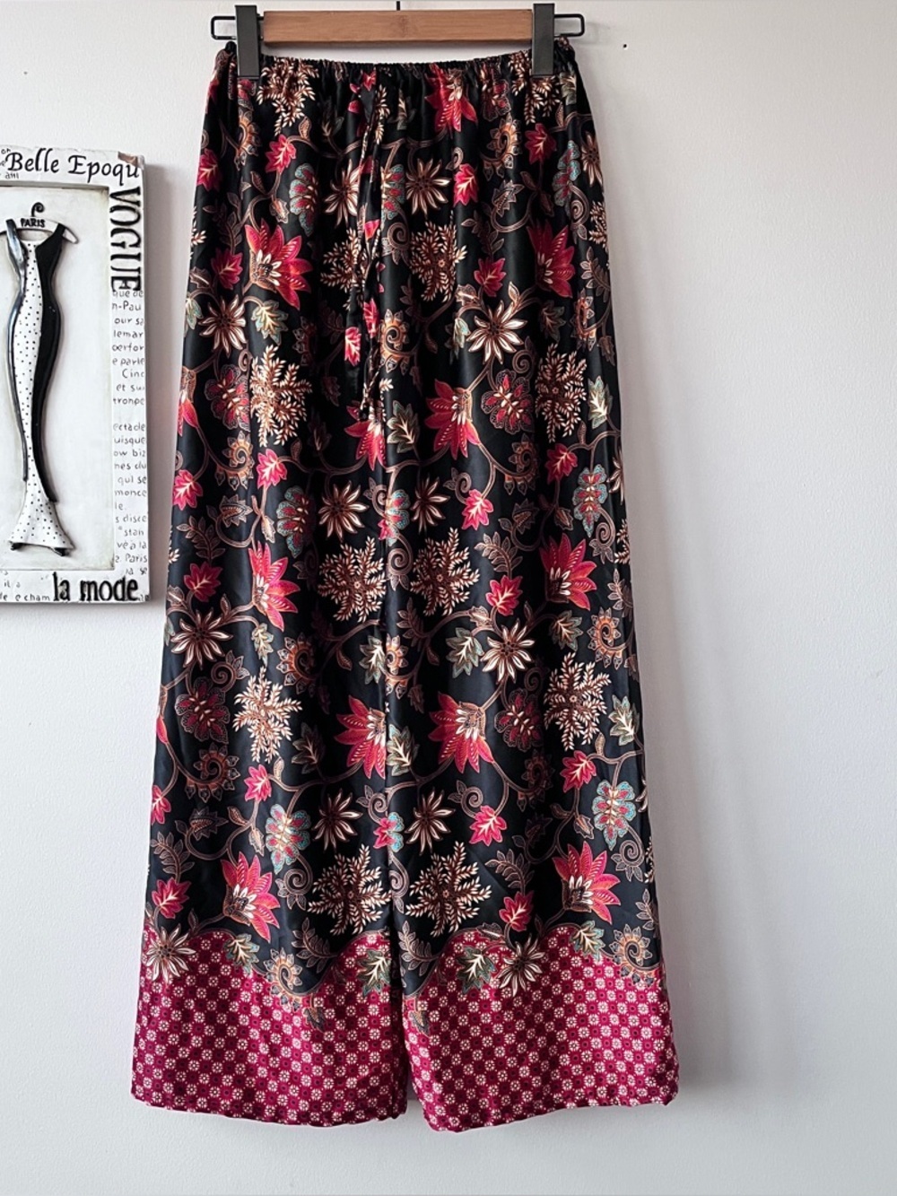 Boho Black Floral Satin Wide-Leg Printed Palazzo Women’s Pants 34 inch waist